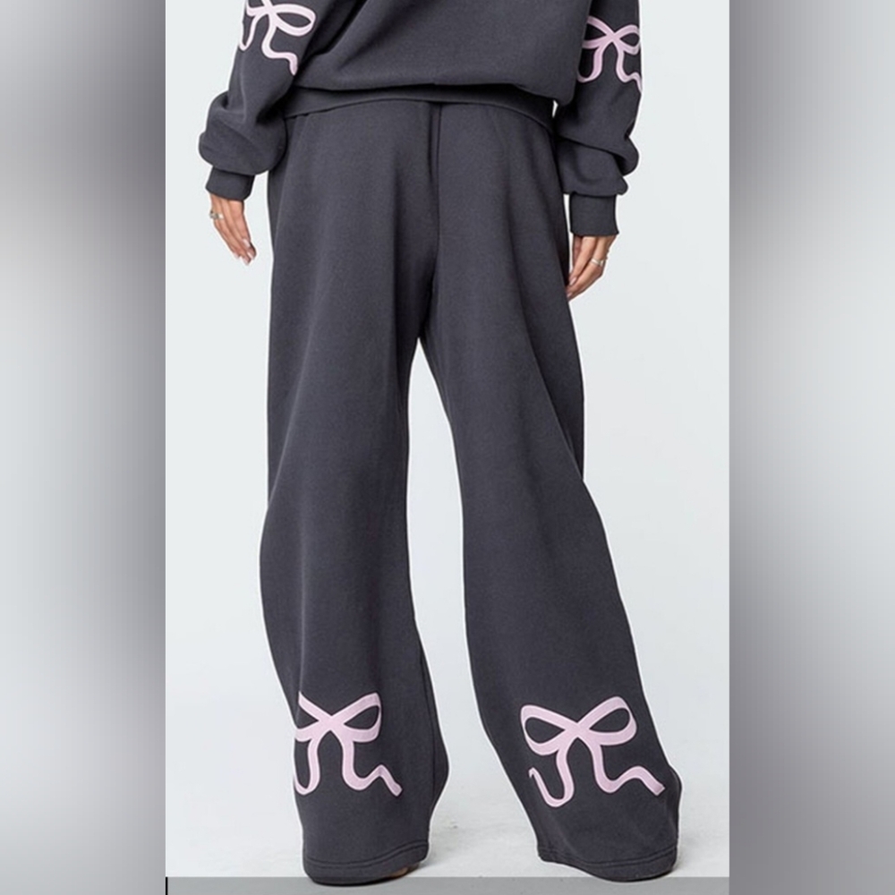 New Edikted Gray Sweatpants Oversized with Pink Bow Design Women's Size Small